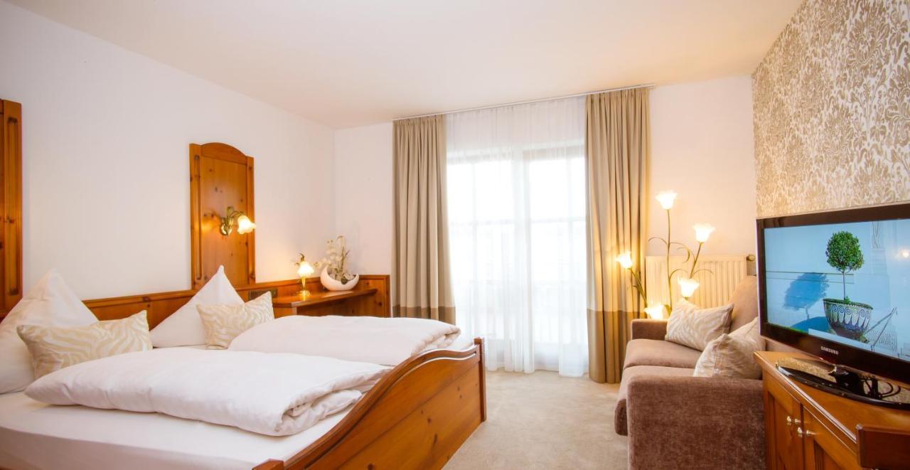 Landhotel Schneider リーデンブルク エクステリア 写真