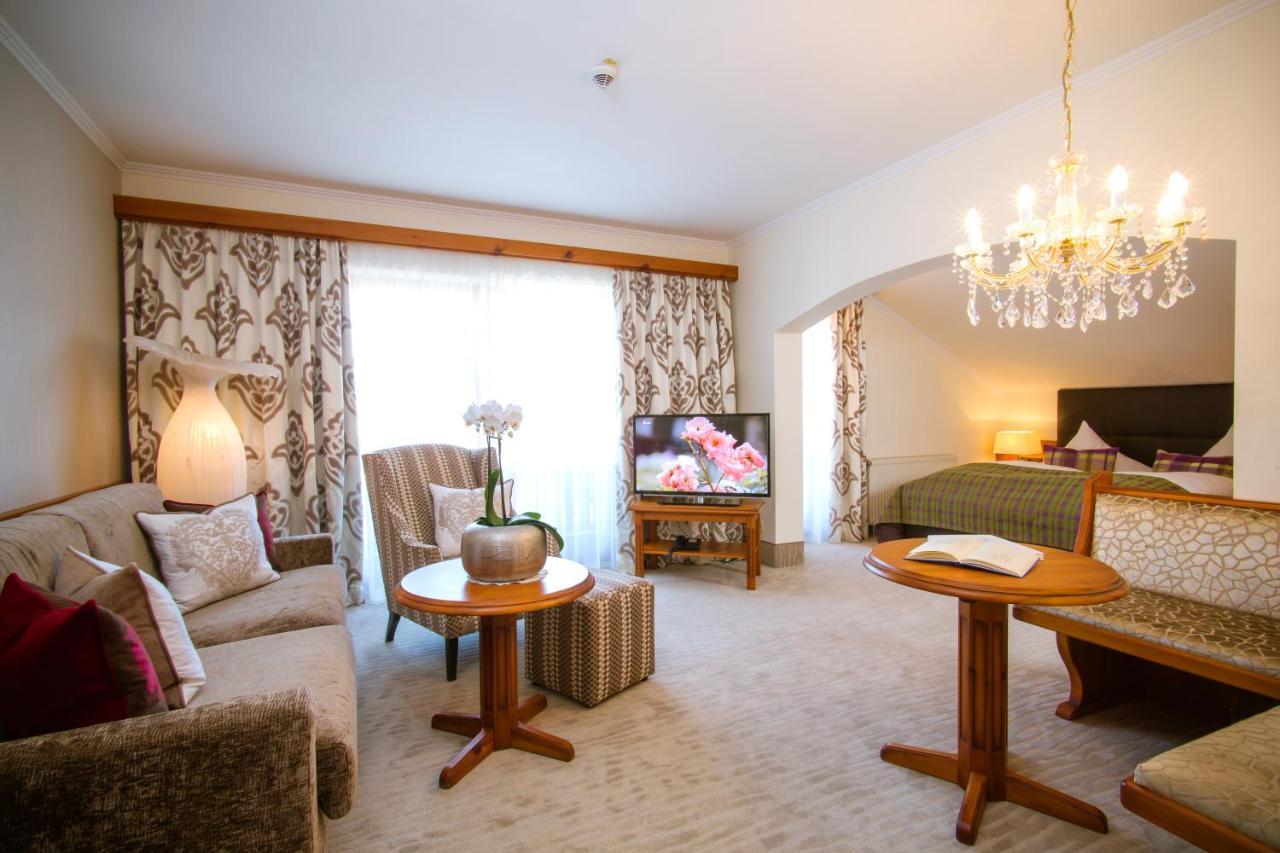 Landhotel Schneider リーデンブルク エクステリア 写真
