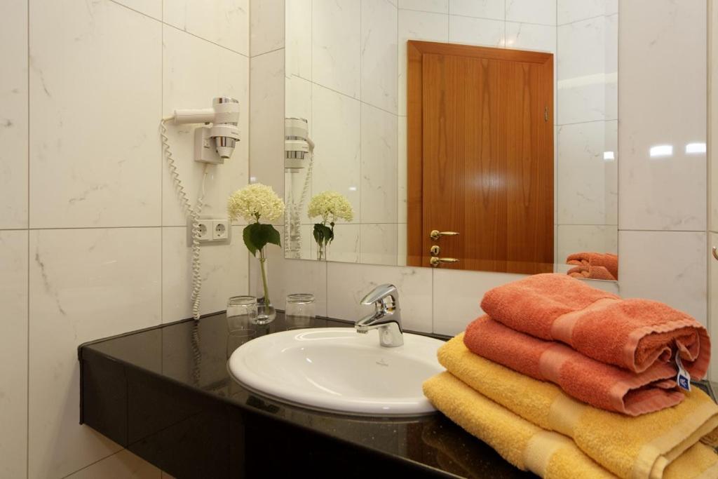 Landhotel Schneider リーデンブルク エクステリア 写真